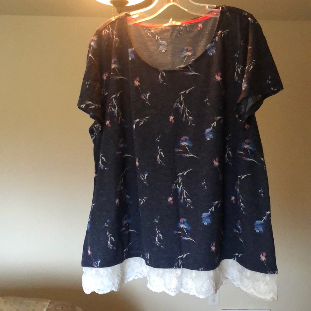 Maurices top